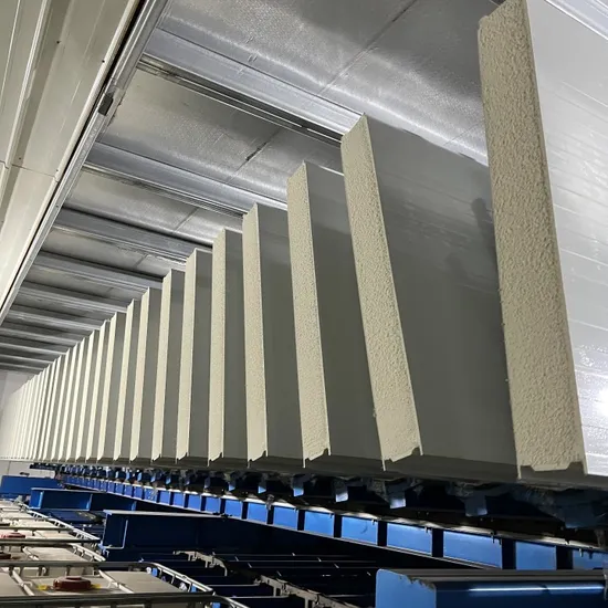 Insulated PU/PUR/PIR Foam Sandwich Panel for Prefabricated House/Cold Room 